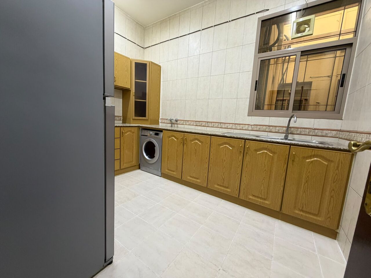 Mahooz, Apartments, Flats, Houses & Villas, BHD 450/month,  Furnished,  3 BR,  Apartment For Rent In Mahooz | Balcony | Near Golden Karak