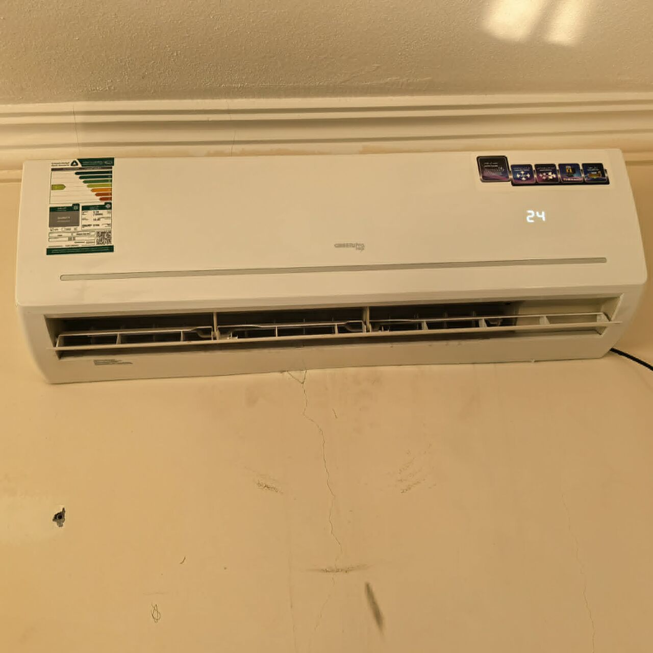 Dammam, Air Conditioners, SAR 1300,  Split Same As New + Window AC