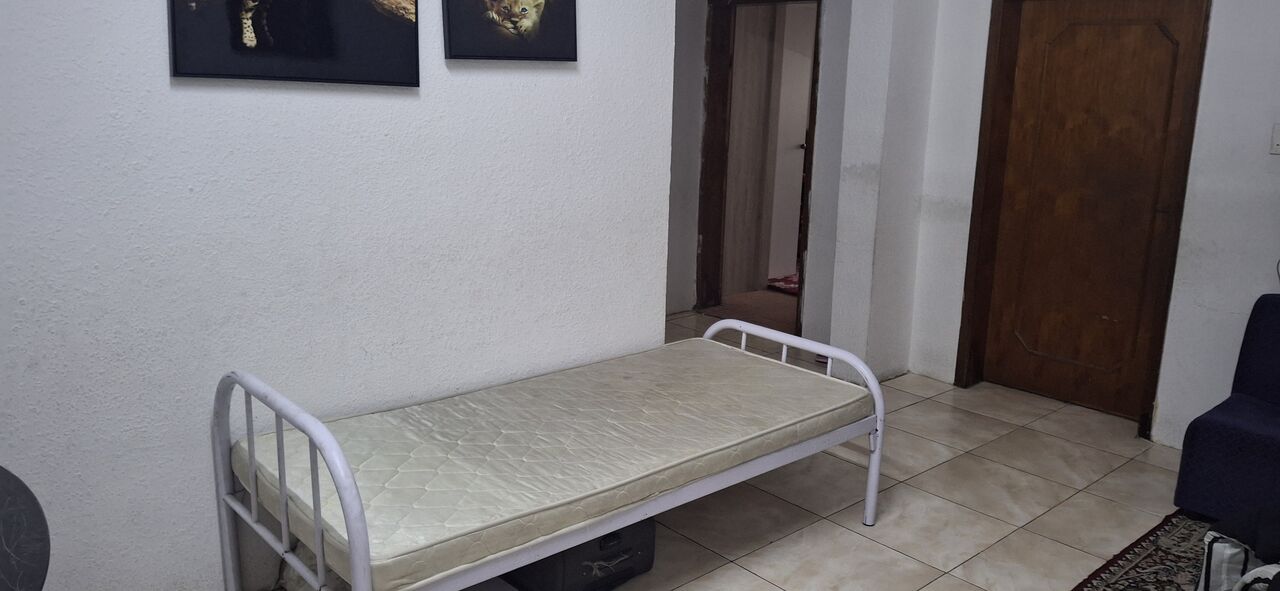 Dammam, Furniture, SAR 190,  SINGLE IRON BED WITH MATRESS  SR 190 GOOD CONDITION