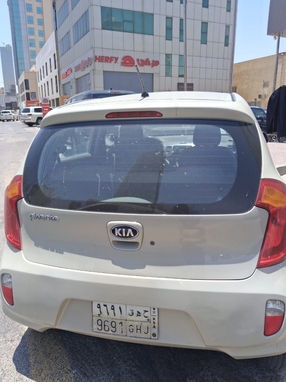 Riyadh, Vehicles, Cars & Trucks , SAR 12000,  Kia Picanto,  2015,  Automatic,  600000 KM,  I Want To Sell My   Model Car Only 12000 SR