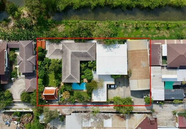 Bangkok, Real Estate For Sale, THB 24000000,  4 BR,  461 Sq. Feet,  House, Office, Warehouse For Sale, Lam Luk Ka Soi 34/2, A Large House.