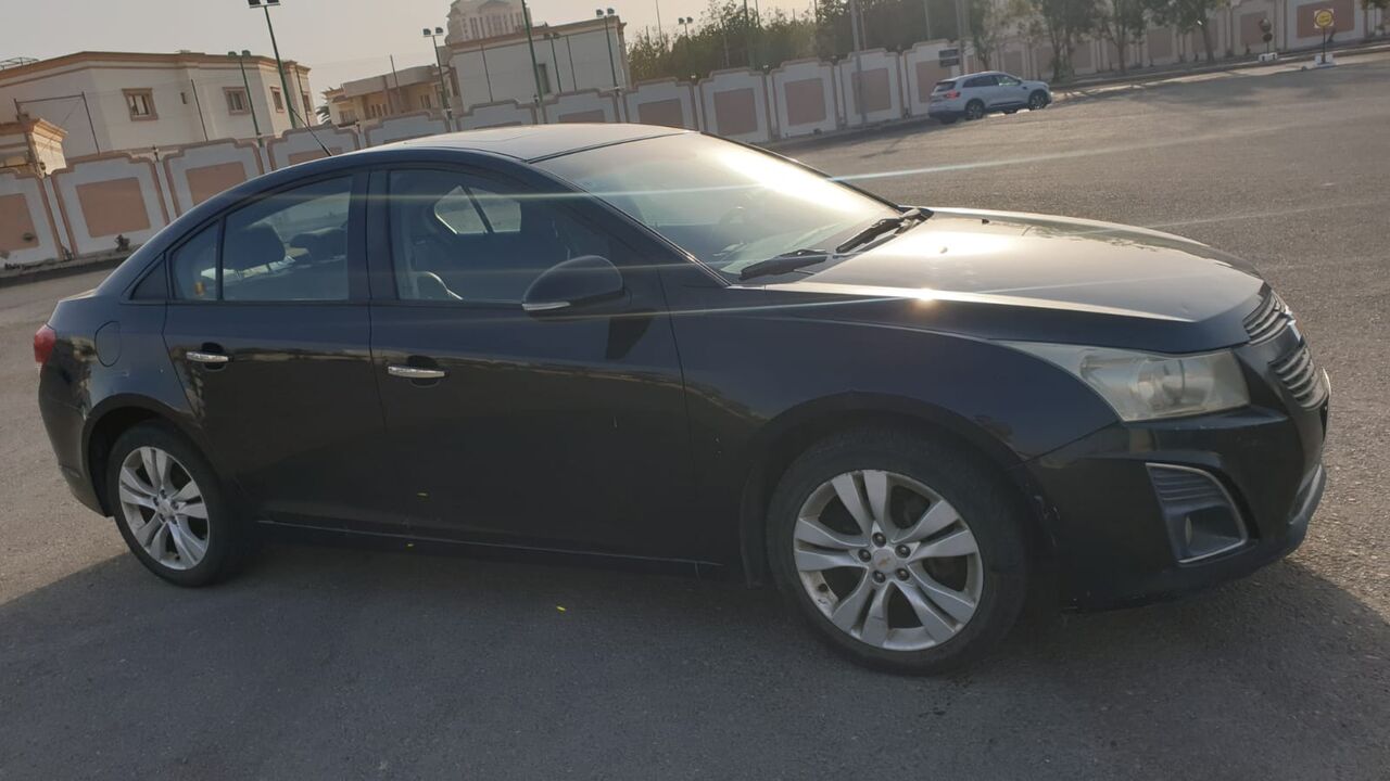 Jeddah, Vehicles, Cars & Trucks , SAR 22000,  Chevrolet Cruze,  2015,  Automatic,  164000 KM,    Full Option