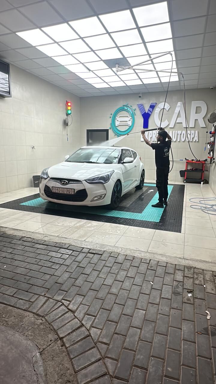 Jeddah, Vehicles, Cars & Trucks , SAR 22000,  Hyundai Veloster,  2014,  Automatic,  421000 KM,  Full Option WELL MAINTAIN VERY NEAT &  CLEAN