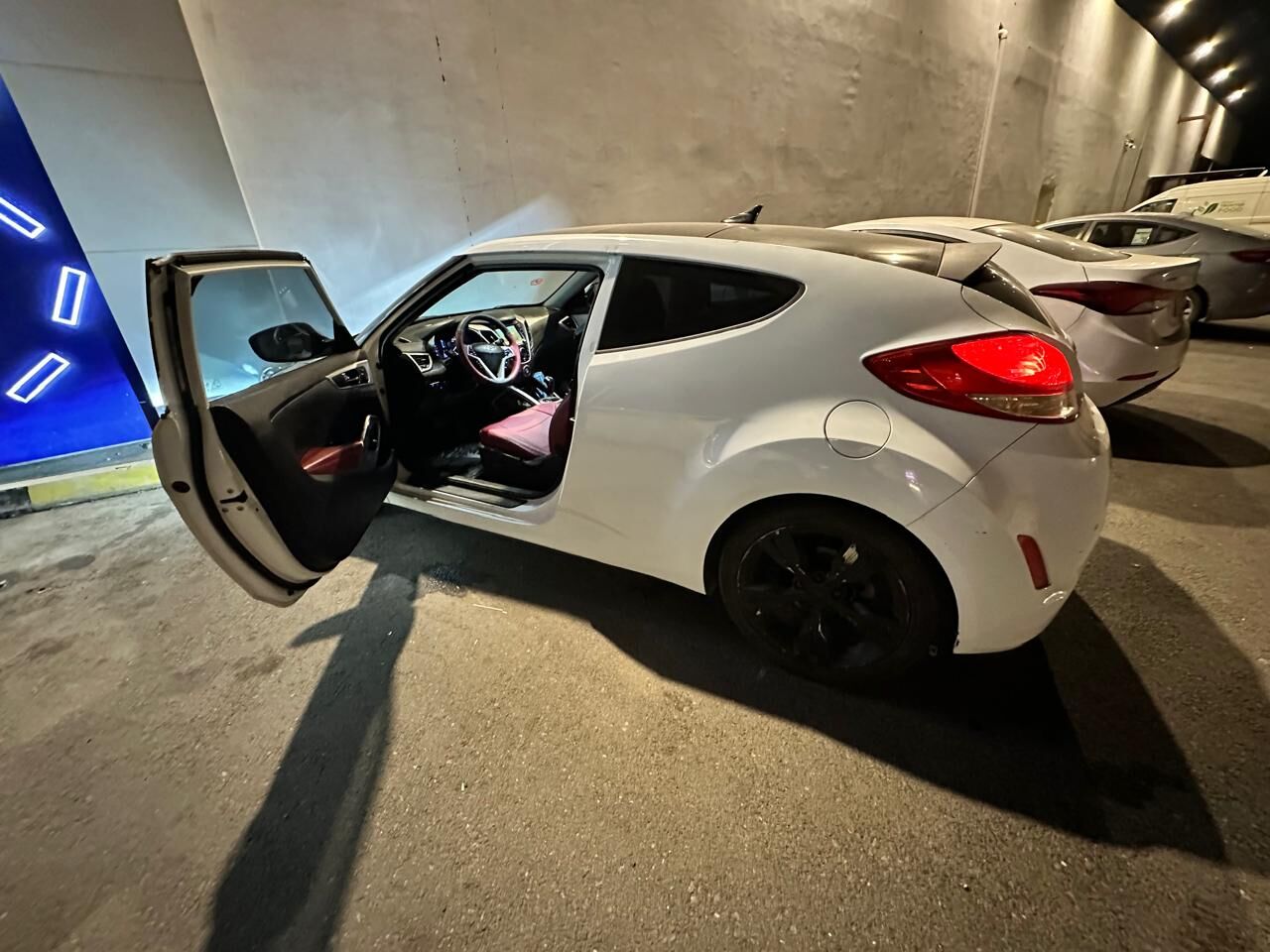 Jeddah, Vehicles, Cars & Trucks , SAR 22000,  Hyundai Veloster,  2014,  Automatic,  421000 KM,  Full Option WELL MAINTAIN VERY NEAT &  CLEAN