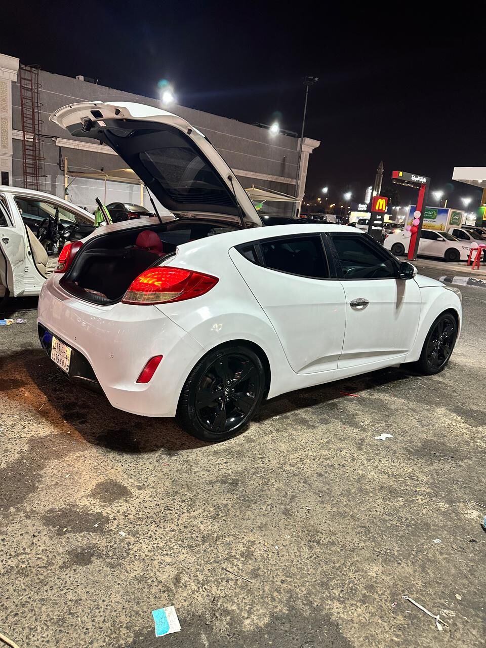 Jeddah, Vehicles, Cars & Trucks , SAR 22000,  Hyundai Veloster,  2014,  Automatic,  421000 KM,  Full Option WELL MAINTAIN VERY NEAT &  CLEAN