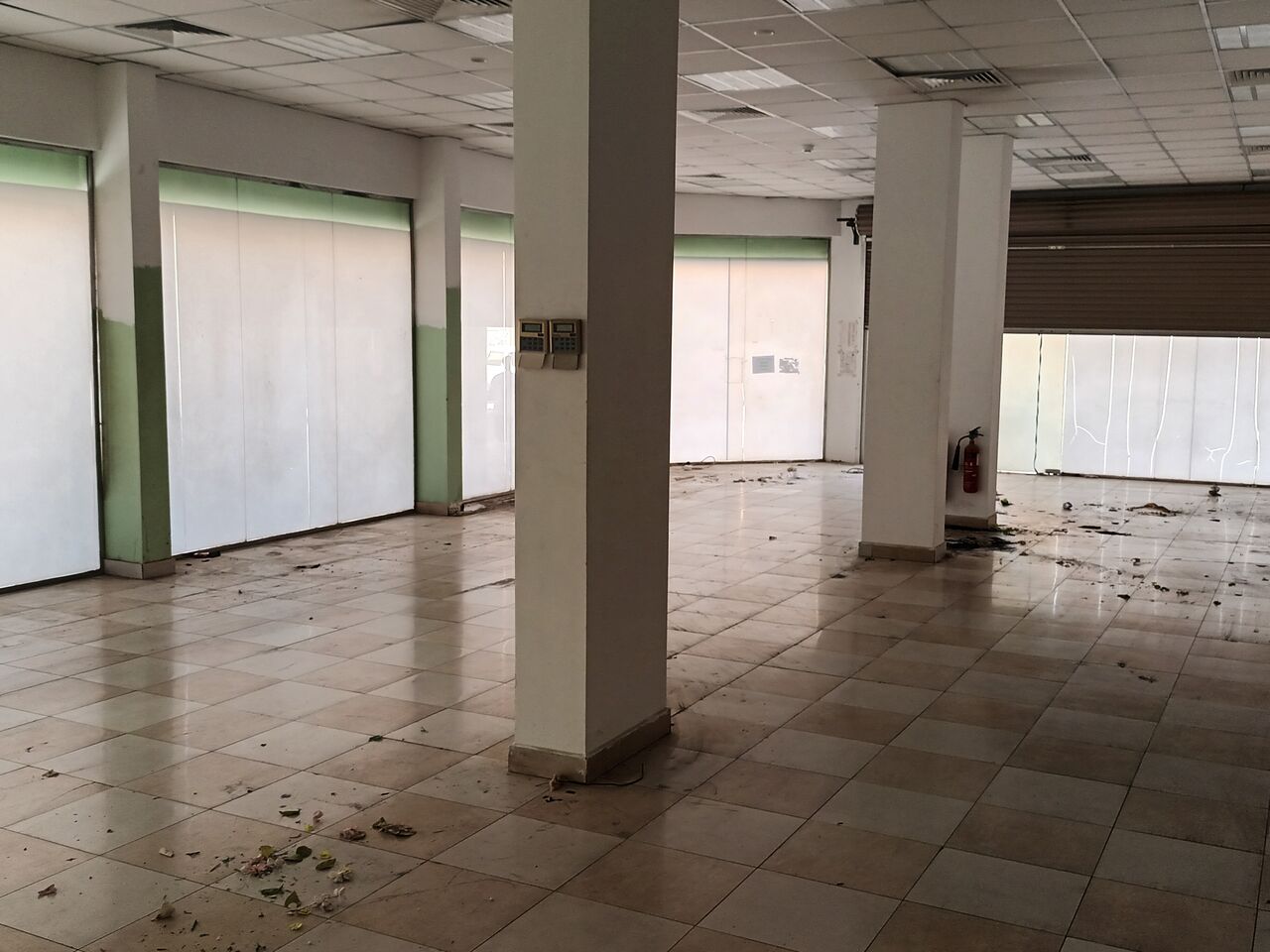 Adliya, Shops, BHD 1000,  ADLIYA: Showroom For Rent. Ideal For A 24/7 Supermarket Store For An Online Business