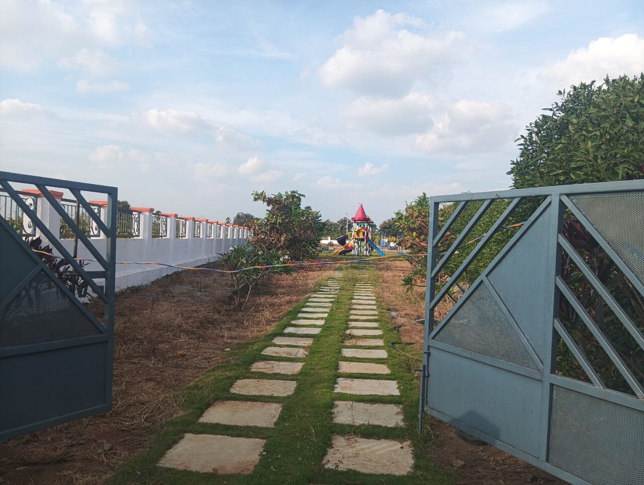 Hyderabad, Residential Plots, INR 28999,  380 Sq. Yard,  Bank Loan Available - HMDA Plots In Gollur, 6305534817*