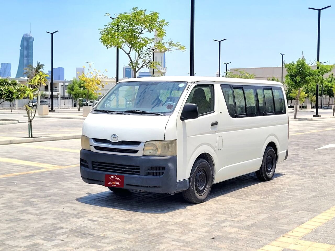 Manama, Vehicles, Cars & Trucks , BHD 1,  Toyota Hi-Ace,  2009,  Automatic,  580000 KM,  Toyota Hiace Passenger