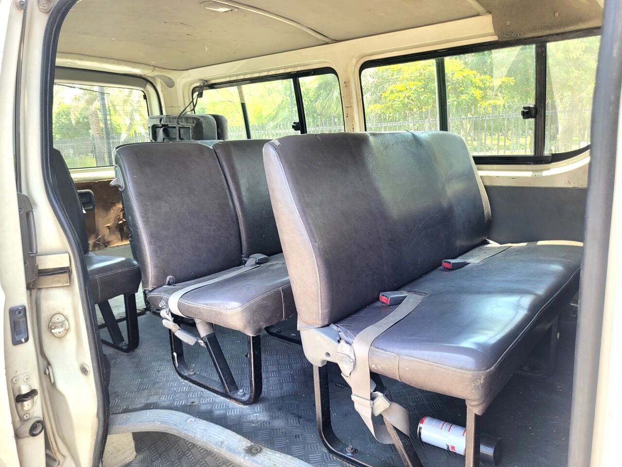 Manama, Vehicles, Cars & Trucks , BHD 1,  Toyota Hi-Ace,  2009,  Automatic,  580000 KM,  Toyota Hiace Passenger