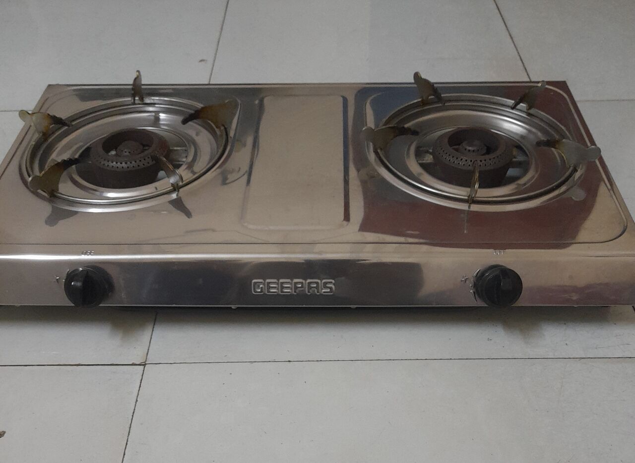Riffa, Appliances, BHD 7,  Gas Stove For Sale At Riffa (Geepas )