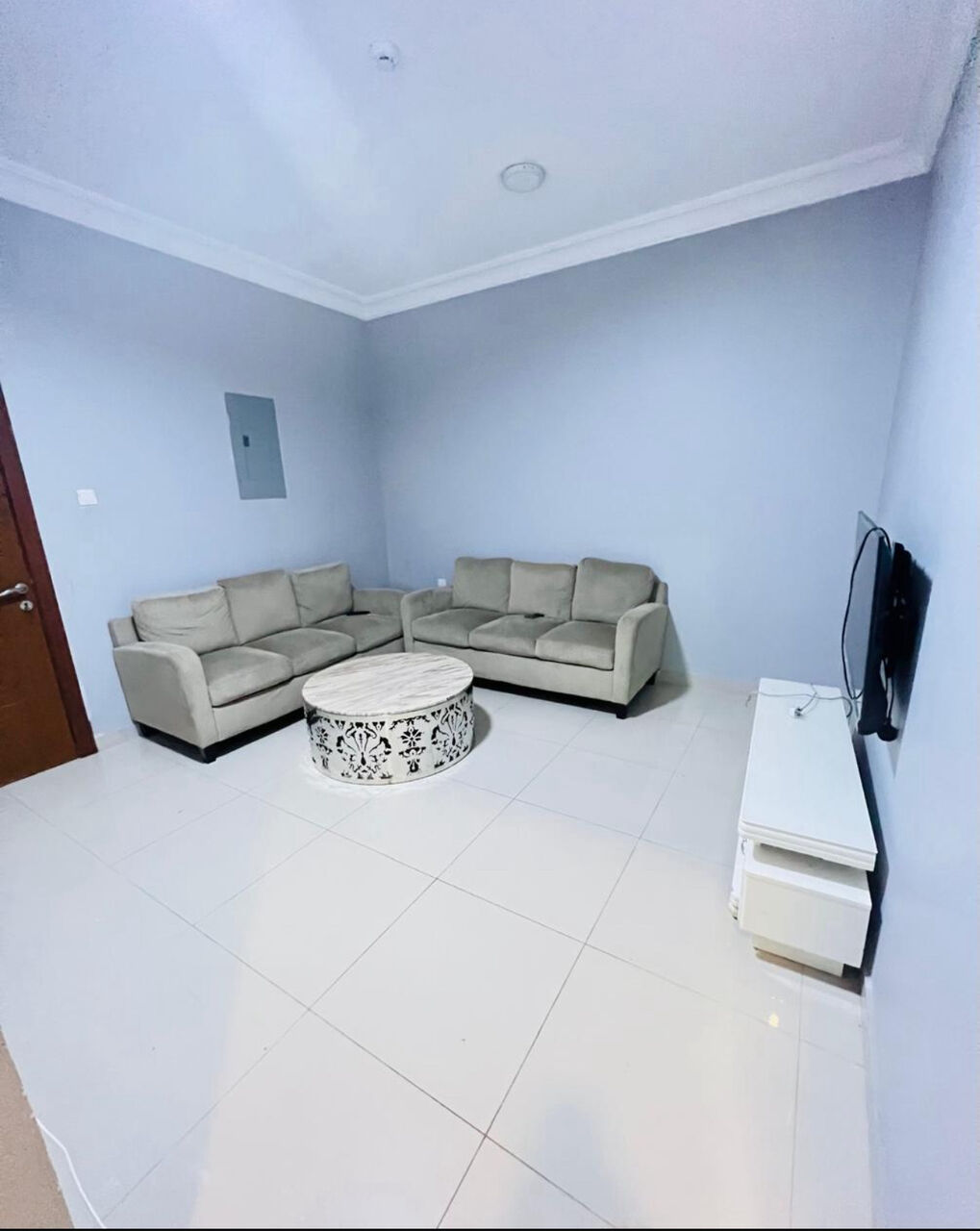Jubail, Furniture, SAR 300,  Teapoi And Sofa Set Sale