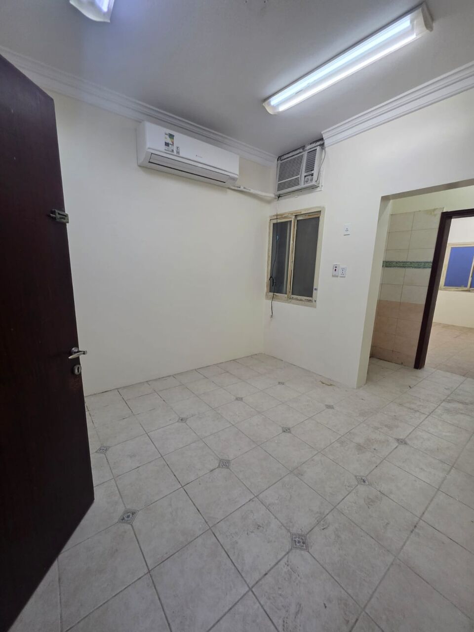 Khobar, Apartments, Flats, Houses & Villas, SAR 18600/year,  3 BR,  Consists Of:-  3  Bedrooms, A Living Room,2 Washroom  Kitchen  Full Air Condition