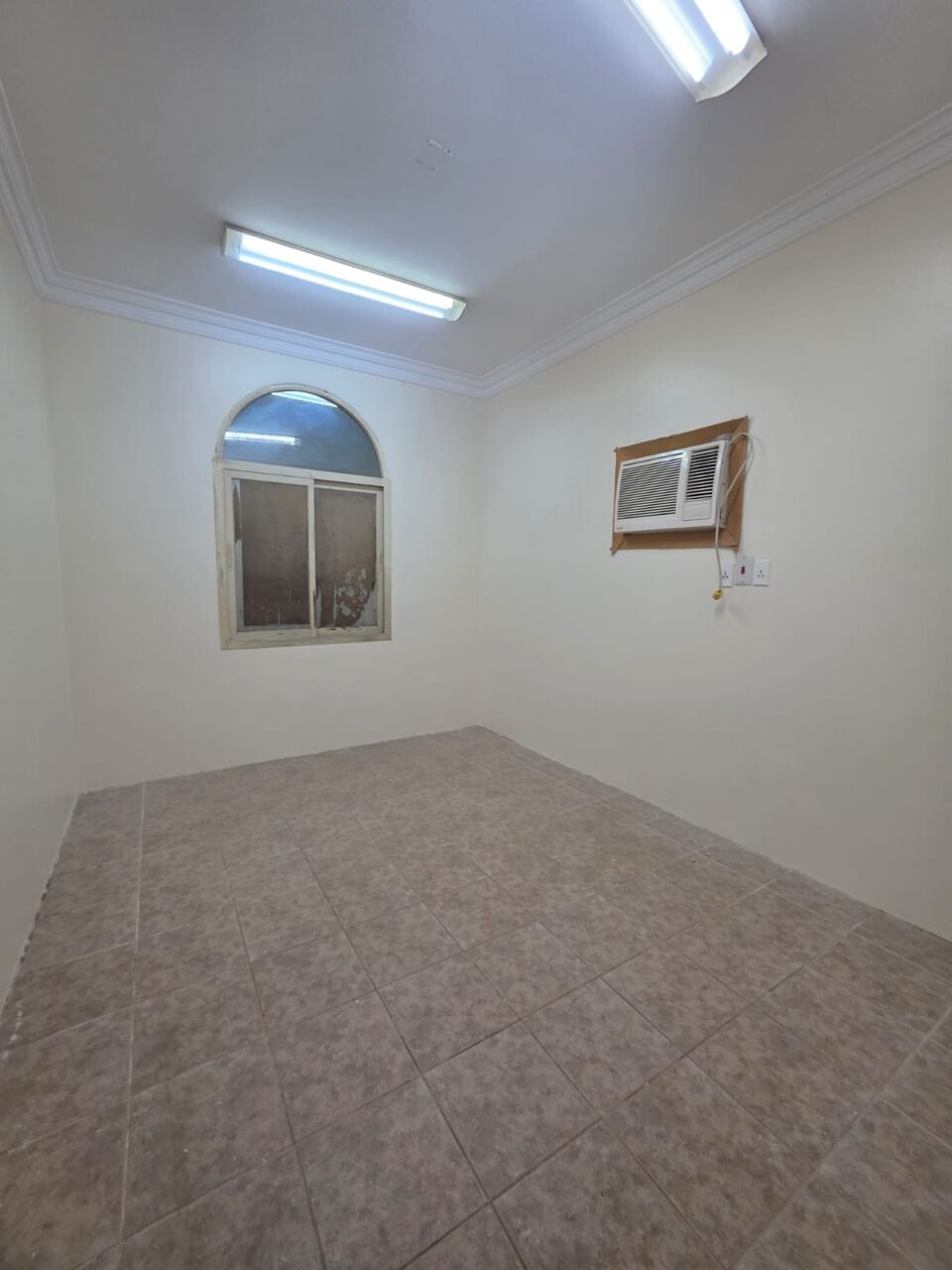 Khobar, Apartments, Flats, Houses & Villas, SAR 18600/year,  3 BR,  Consists Of:-  3  Bedrooms, A Living Room,2 Washroom  Kitchen  Full Air Condition