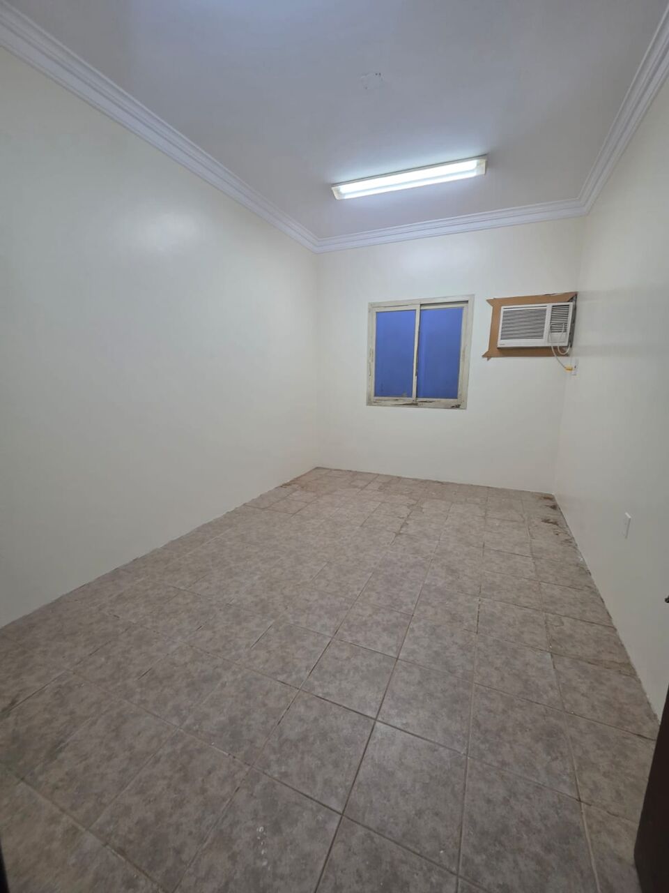 Khobar, Apartments, Flats, Houses & Villas, SAR 18600/year,  3 BR,  Consists Of:-  3  Bedrooms, A Living Room,2 Washroom  Kitchen  Full Air Condition