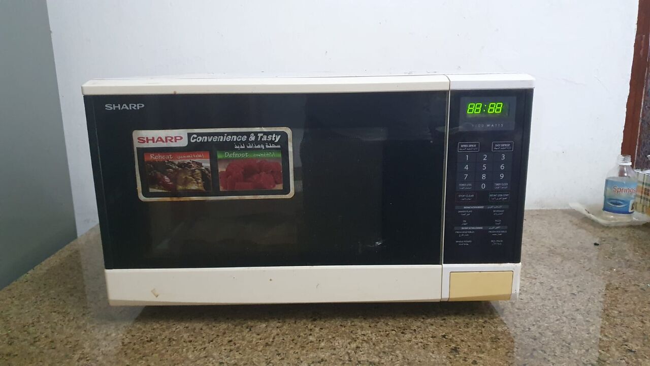 Jeddah, Appliances, SAR 650,  SHARP MICROWAVE OVEN (SR 300) / TCL TV (SR 350) (CONTACT NO# 0502743289)