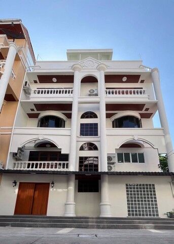 Bangkok, Villas, THB 130000,  40 Sq. Feet,  Whole House For Rent, 5 Floors, In The Heart Of Thonglor Soi 25, Size 600 Sq M, Near BTS