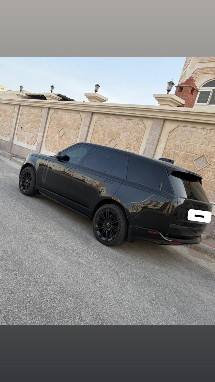 Dubai, Vehicles, Cars & Trucks , AED 420000,  Land Rover Range Rover,  2024,  Automatic,  40000 KM,  Range Rover 8 Cylinder