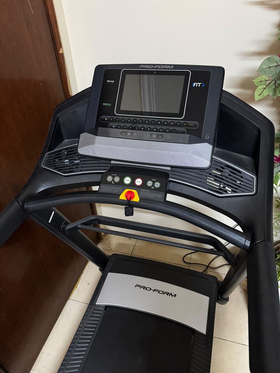 Jubail, Sporting Goods, SAR 2500,  Pro Foam Treadmill