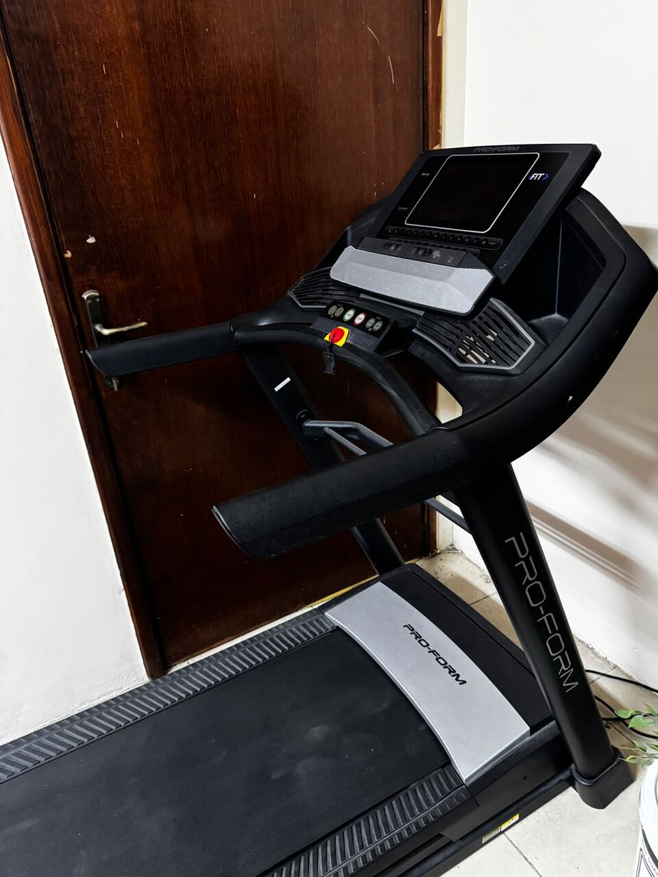 Jubail, Sporting Goods, SAR 2500,  Pro Foam Treadmill