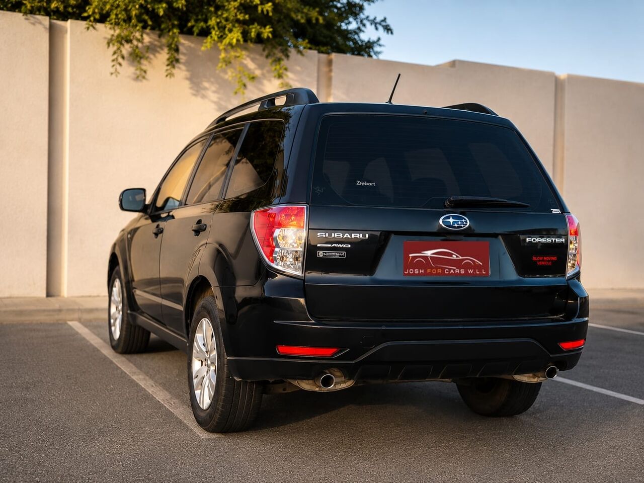 Muharraq, Vehicles, Cars & Trucks , BHD 1,  Subaru 1.8,  2011,  Automatic,  176000 KM,  SUBARU FORESTER  2.5
