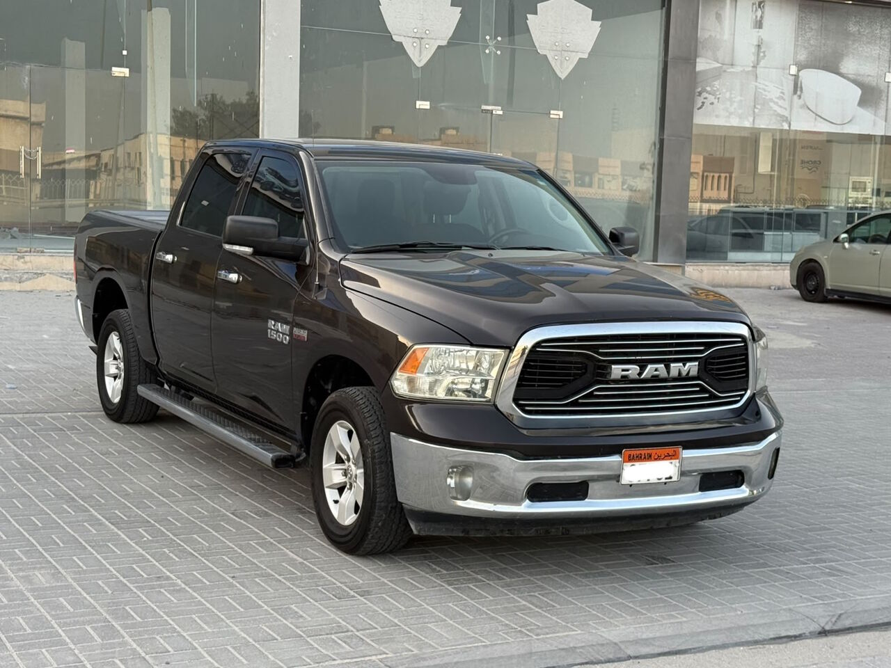 Manama, Vehicles, Cars & Trucks , BHD 5500,  Dodge Ram SLT,  2016,  Automatic,  131800 KM,    (Brown)