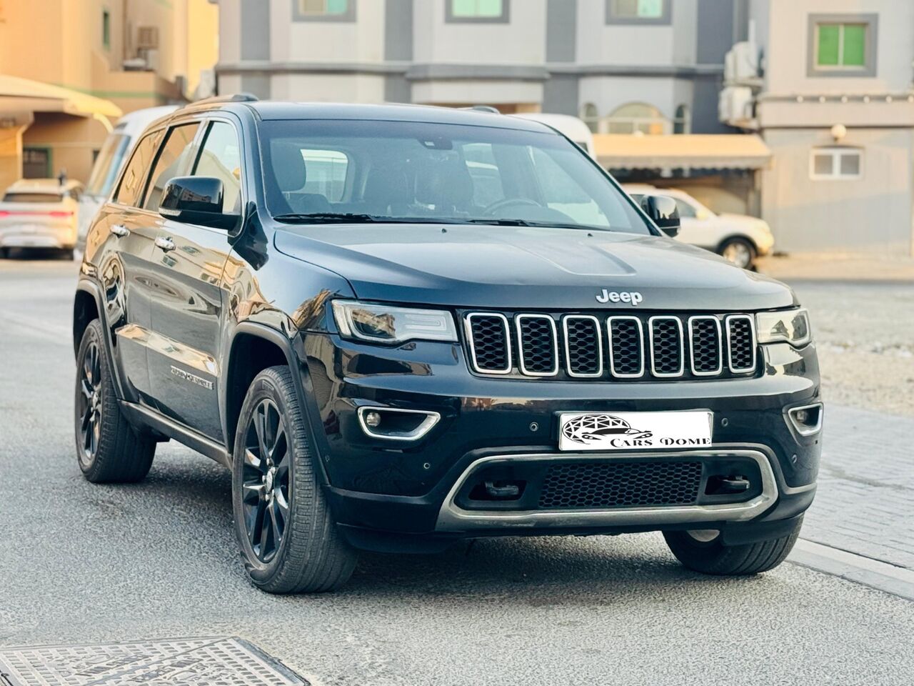 Hamala, Vehicles, Cars & Trucks , BHD 4800,  Jeep Grand Cherokee Limited,  2017,  Automatic,  139000 KM,