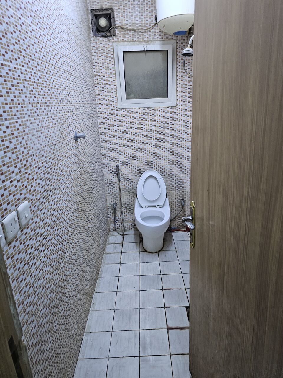Al Iskan, Roommates, SAR 8000/year,  One Room Available Starting July 31 (preferable India Or Pakistan)
