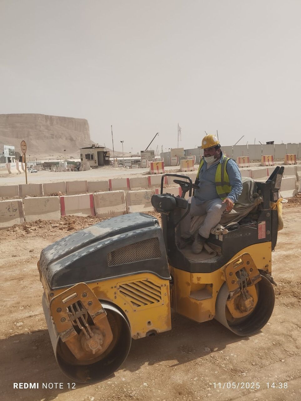 Riyadh, Construction, Heavy Equipments .Babocat,roller , Forklifts