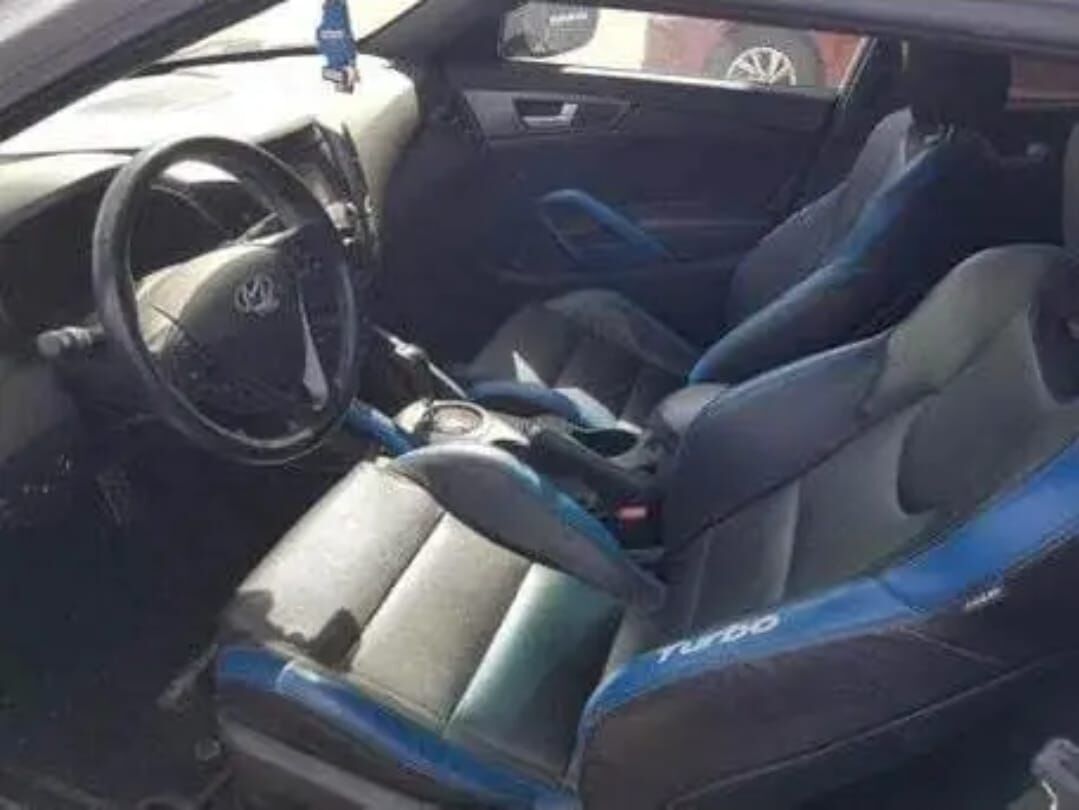 Riyadh, Vehicles, Cars & Trucks , SAR 30,  Hyundai Veloster Turbo Ultimate,  2016,  Automatic,  180000 KM,    &ndash; GCC | Excellent Condition