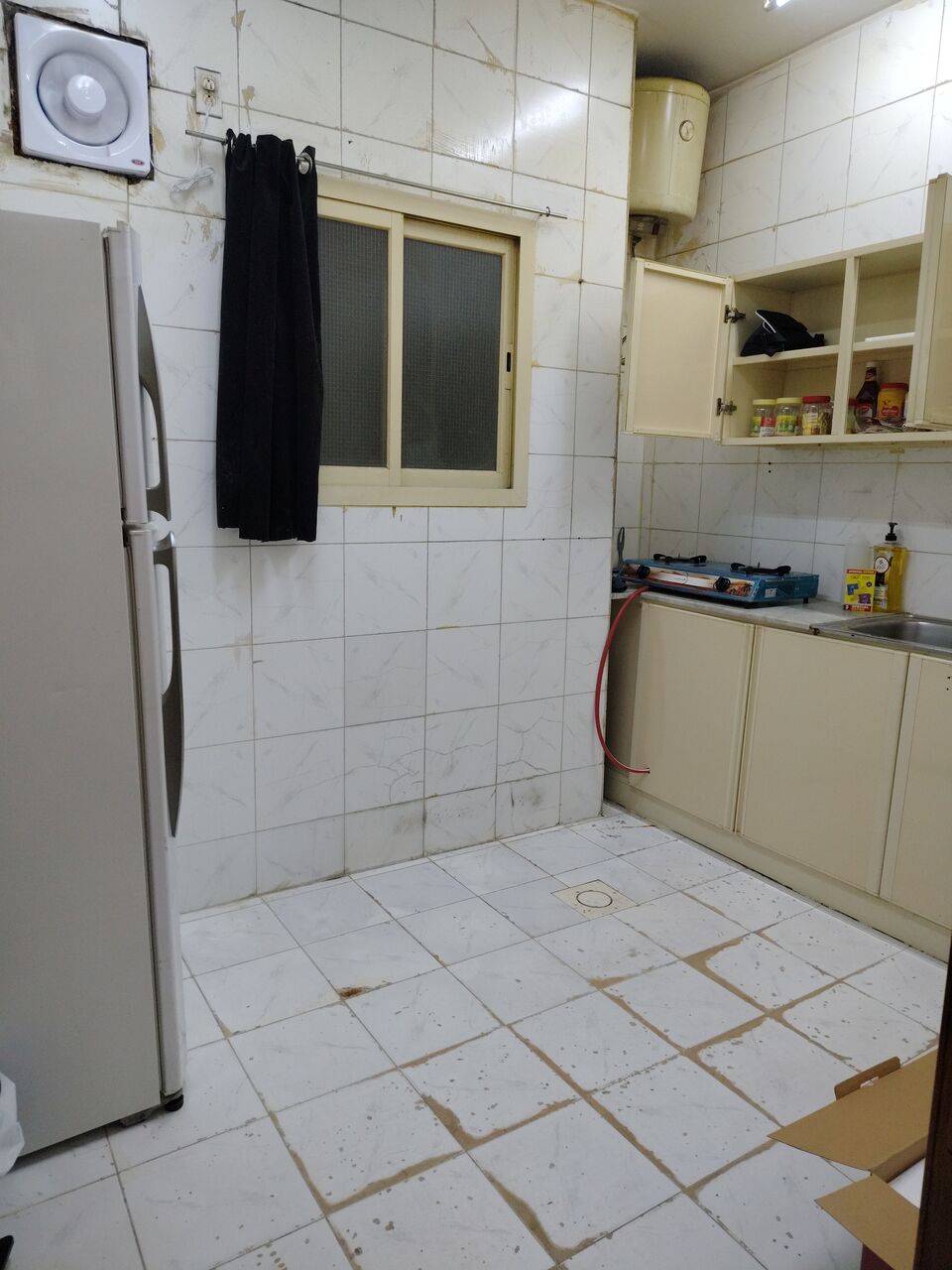 Riyadh, Apartments, Flats, Houses & Villas, SAR 750/month,  1 BR,  150 Sq. Feet,  We Have 2 Bhk Flat, I Would Like To One Room Sharing.