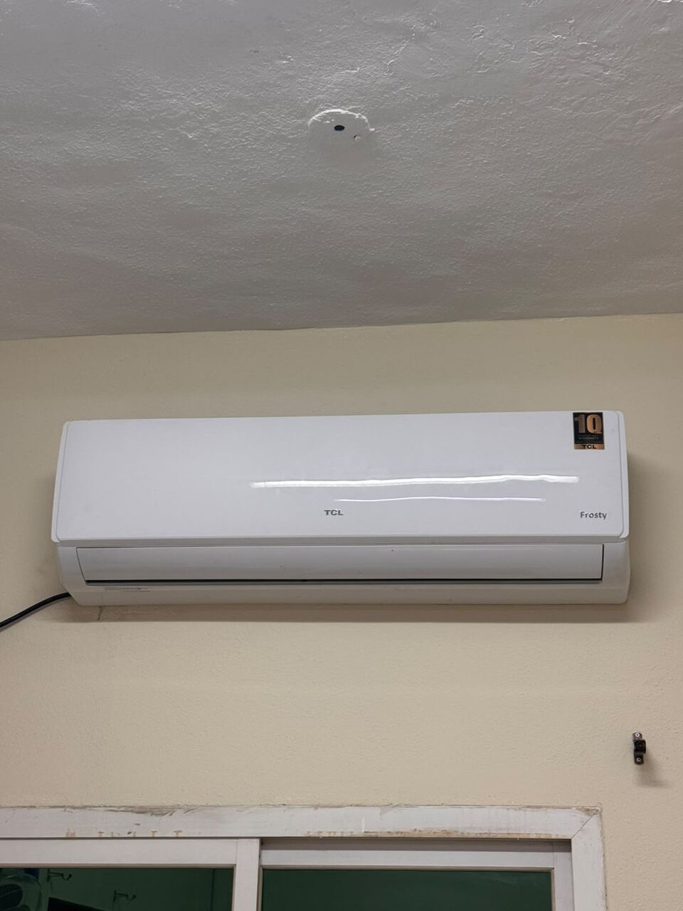 Khobar, Air Conditioners, SAR 1300,  2 Ton 1 Year Old Air Condition For Sale