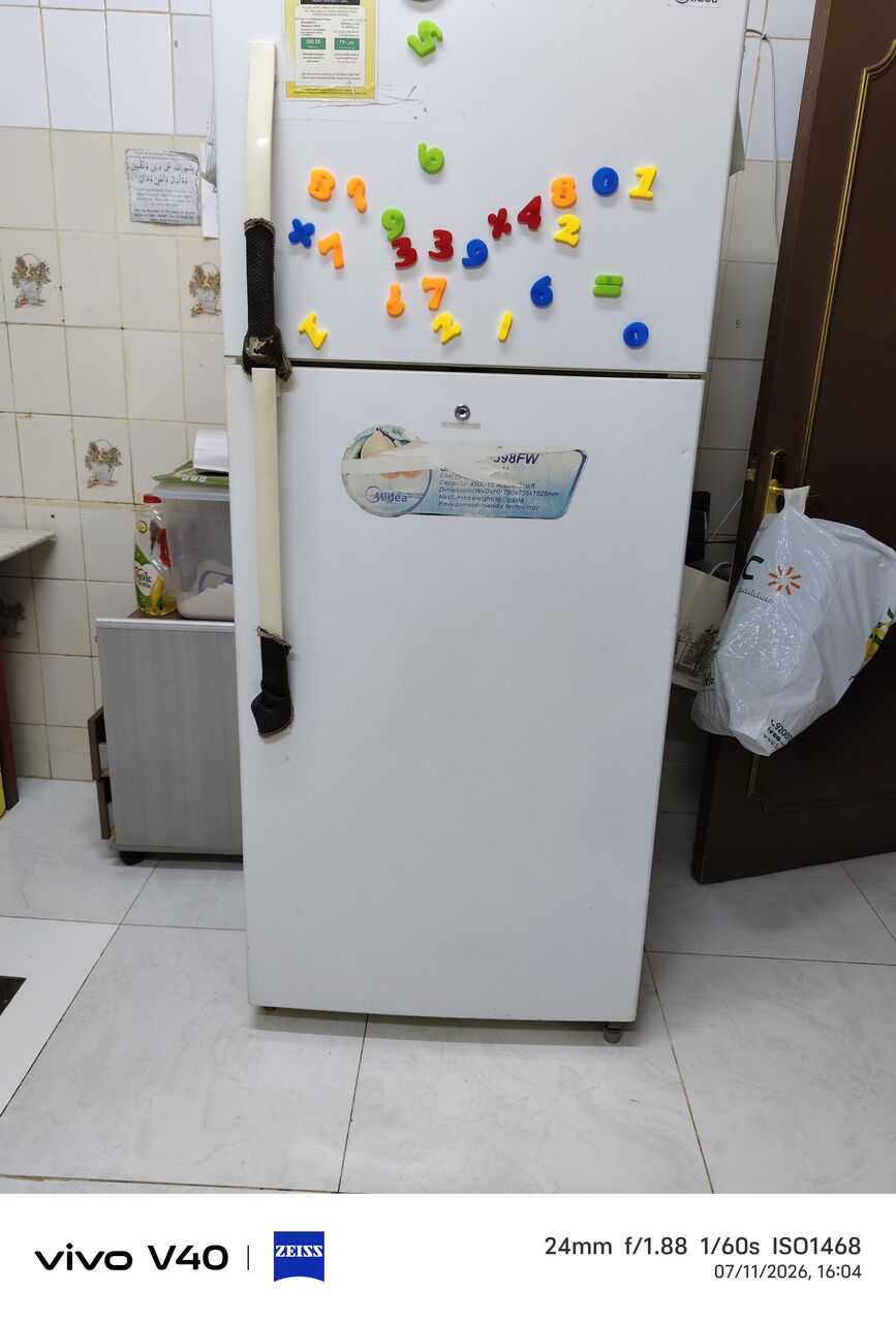 Riyadh, Electronics, SAR 950,  Midea 450 Litre Double Door Fridge Working Perfectly Fine...white Colour ....