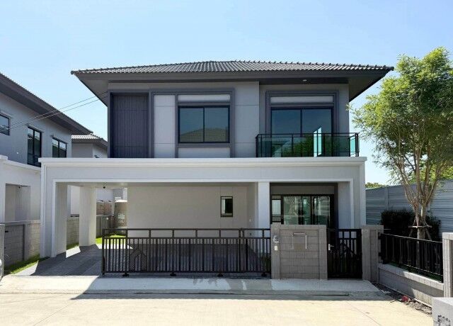 Bangkok, Villas, THB 64999,  55 Sq. Feet,  Sriwaree Market 500 M. 50 Sq M. Table, Bed, Refrigerator, Washing Machine, 4 Air