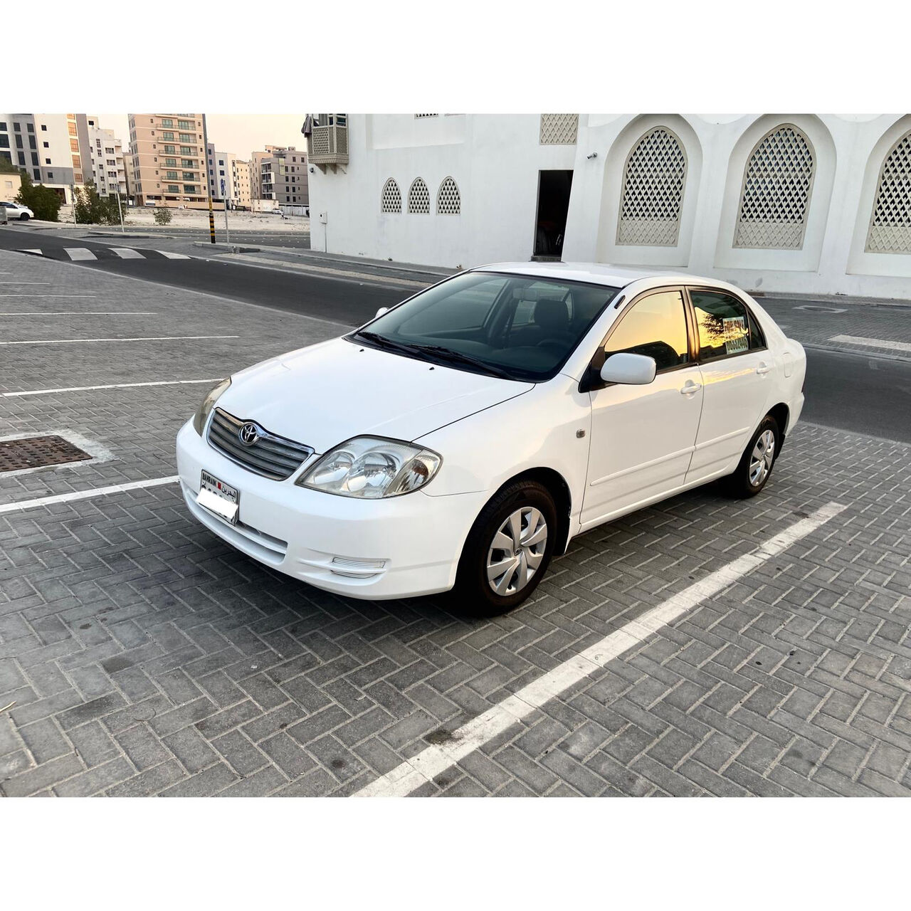 Saar, Vehicles, Cars & Trucks , BHD 1380,  Toyota Corolla,  2003,  Automatic,  350000 KM,   For 1380 Bd