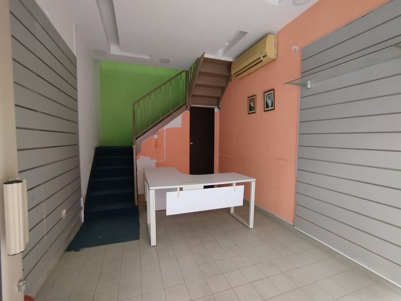 Manama, Shops, BHD 150,  1 Shop Shutter Shop With Big Mezanin Floor In -(((Rus AL Roman)))