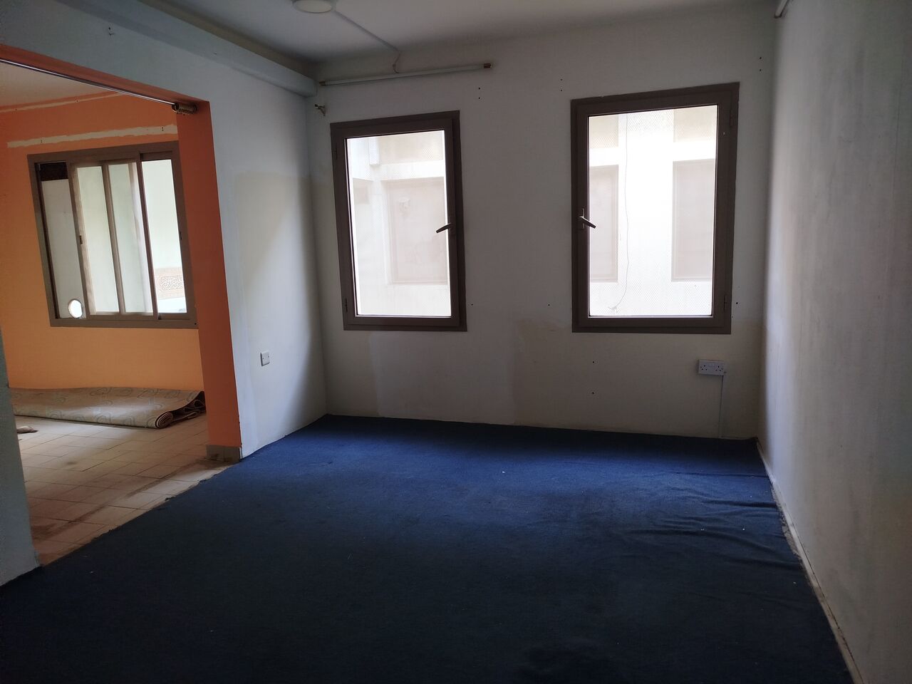 Manama, Shops, BHD 150,  1 Shop Shutter Shop With Big Mezanin Floor In -(((Rus AL Roman)))