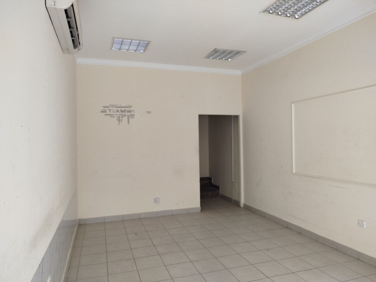 Manama, Shops, BHD 200,  1 Shop Shutter Shop With.  Mezanin Floor In -(((Rus AL Roman)))