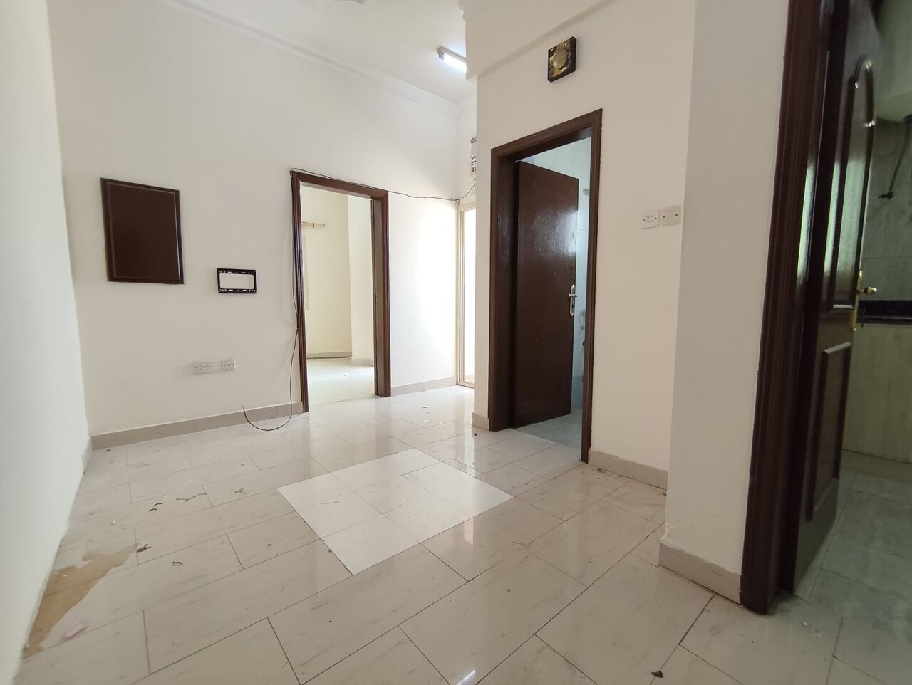 Manama, Apartments, Flats, Houses & Villas, BHD 200/year,  1 BR,  Um Al Hassam:- 1Bhk Flat On Rent With Unlimited Ewa..