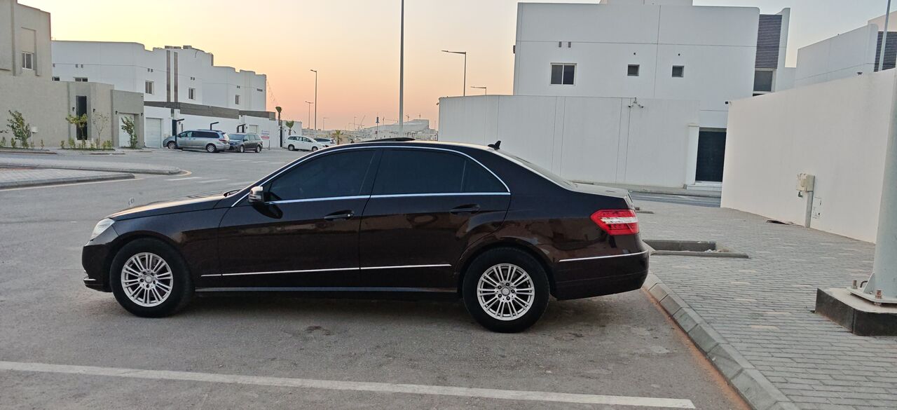 Riyadh, Vehicles, Cars & Trucks , SAR 40000,  Mercedes-Benz 300,  2012,  Automatic,  210 KM,  Mercedes Benz E300