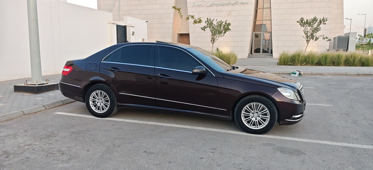 Riyadh, Vehicles, Cars & Trucks , SAR 40000,  Mercedes-Benz 300,  2012,  Automatic,  210 KM,  Mercedes Benz E300