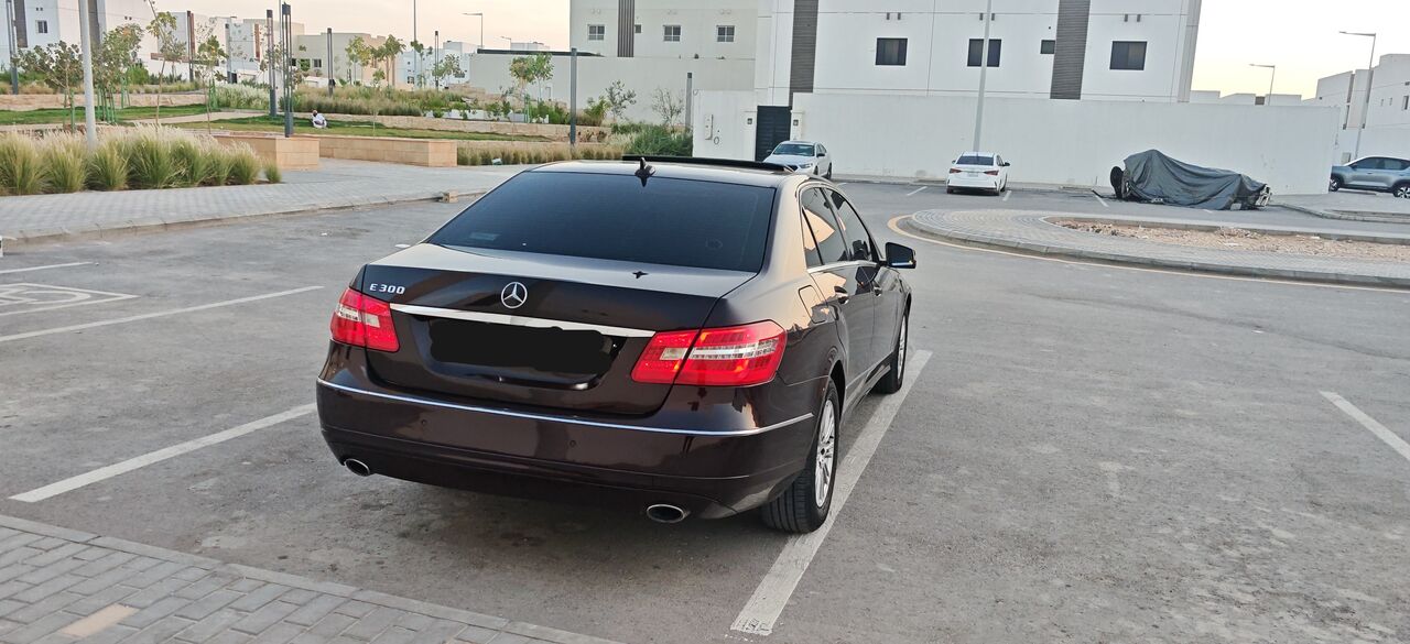 Riyadh, Vehicles, Cars & Trucks , SAR 40000,  Mercedes-Benz 300,  2012,  Automatic,  210 KM,  Mercedes Benz E300