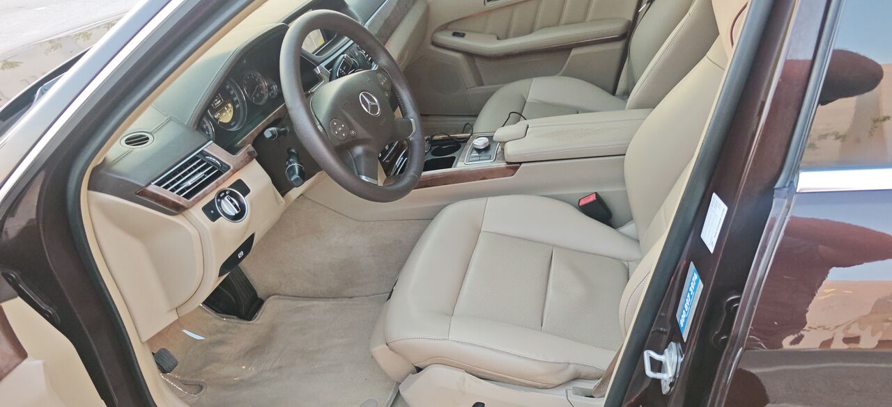 Riyadh, Vehicles, Cars & Trucks , SAR 40000,  Mercedes-Benz 300,  2012,  Automatic,  210 KM,  Mercedes Benz E300
