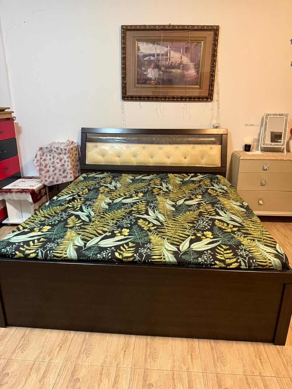 Dammam, Household Items, SAR 1800,  Complete Bed Set King Size With Mattress