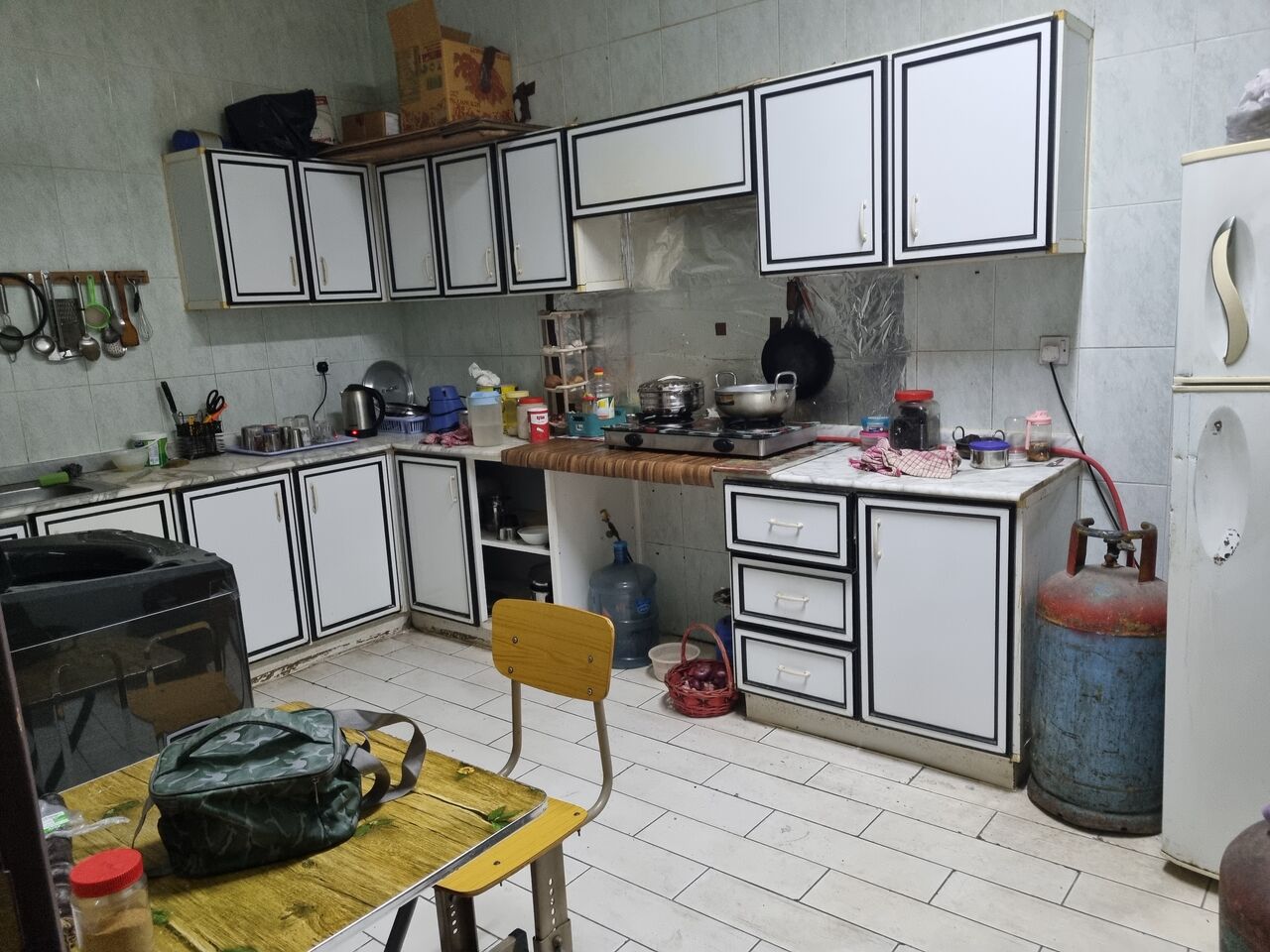 Gudaibiya, Rooms for Rent, BHD 100/month,  Single Bed Room Available In A 2 Bed Room Apartment