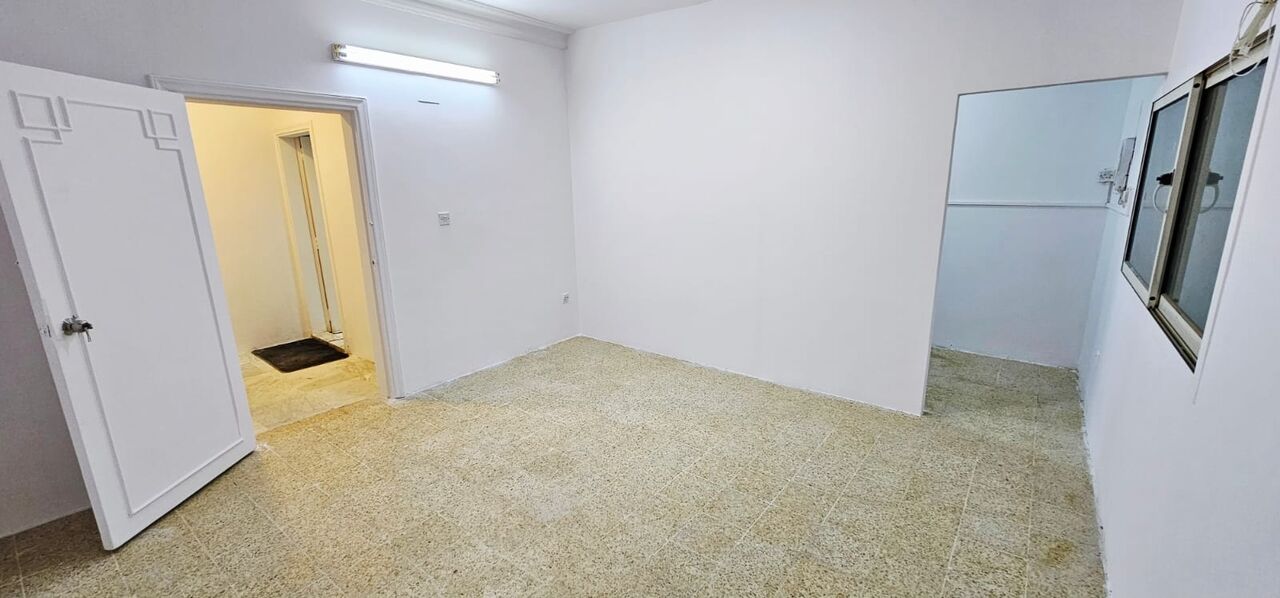 Al Malaz, Apartments, Flats, Houses & Villas, SAR 25000/year,  1 BR,  1 BHK Villa Portion For Rent In Malaz (Non Furnished)