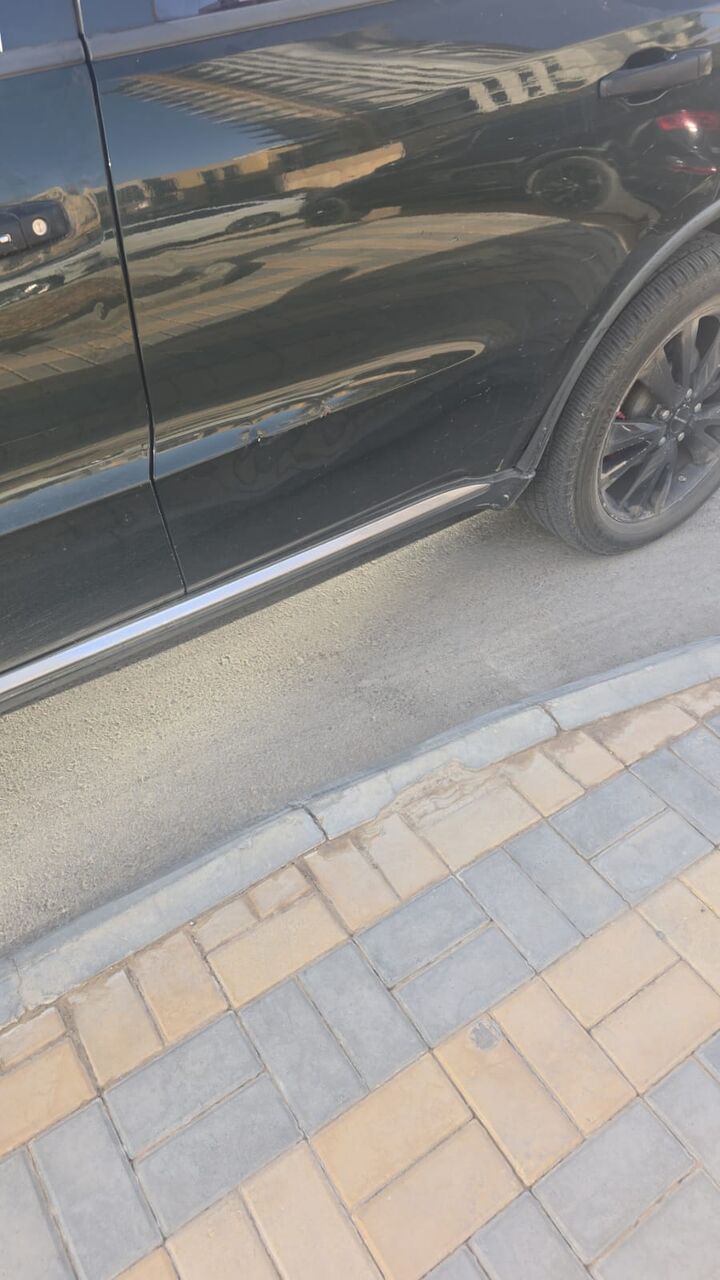 Riyadh, Vehicles, Cars & Trucks , SAR 17500,  Dodge Durango,  2011,  Automatic,  267000 KM,   V8 5.7 Fully Equiped