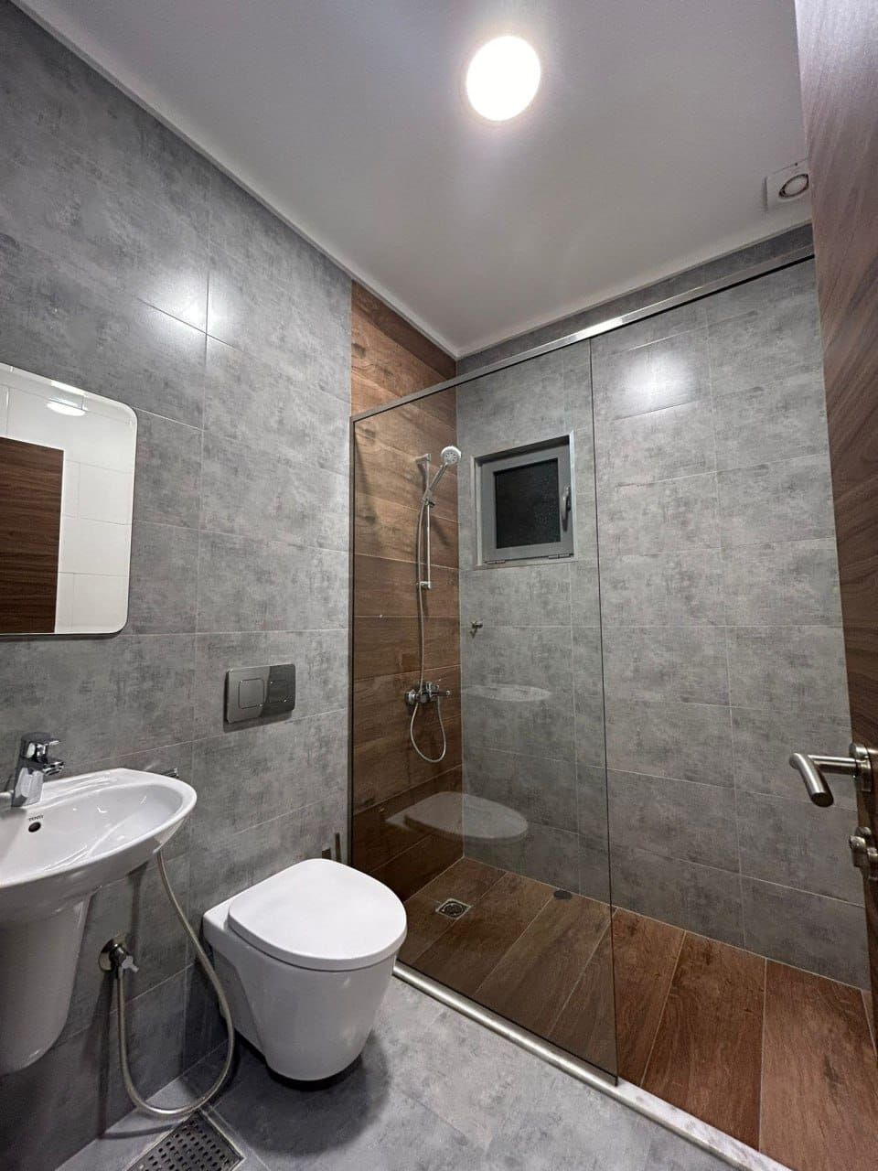 Salmiya, Apartments, Flats, Houses & Villas, KWD 500/month,  2 BR,  For Rent In Salmiya, Near The Sea, Excellent Location