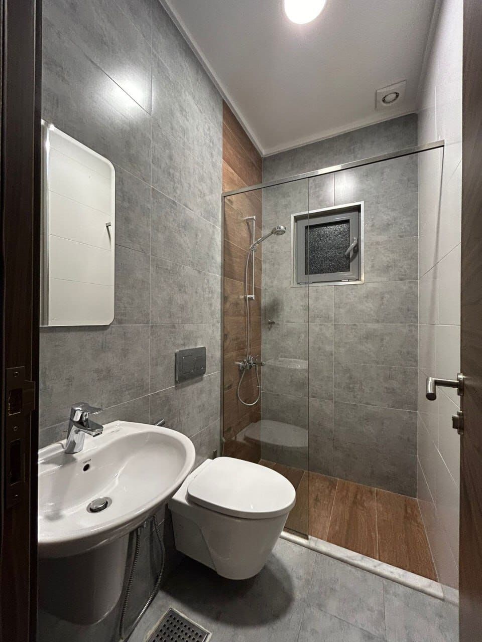 Salmiya, Apartments, Flats, Houses & Villas, KWD 500/month,  2 BR,  For Rent In Salmiya, Near The Sea, Excellent Location