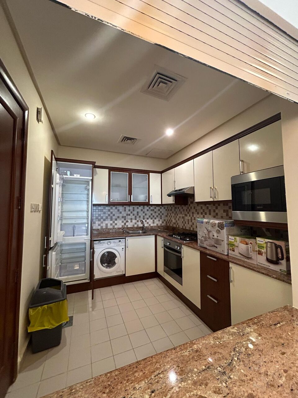 Kuwait City, Apartments, Flats, Houses & Villas, KWD 500/month,  Furnished,  1 BR,  Furnished Apartment For Rent In Jabriya