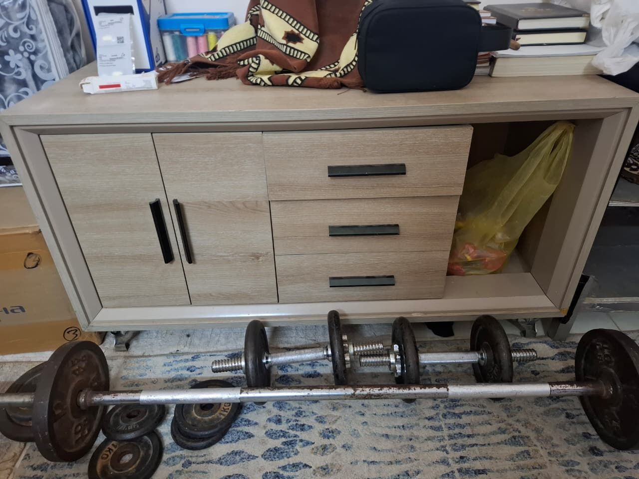 Riyadh, Computers, SAR 250,  TV Cabinet For Sale